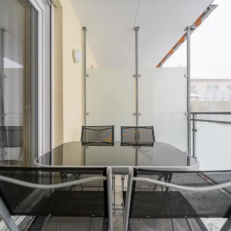 Apartament 207 *