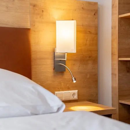 207 Apartament *