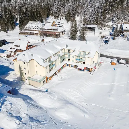 Apartament 207 *